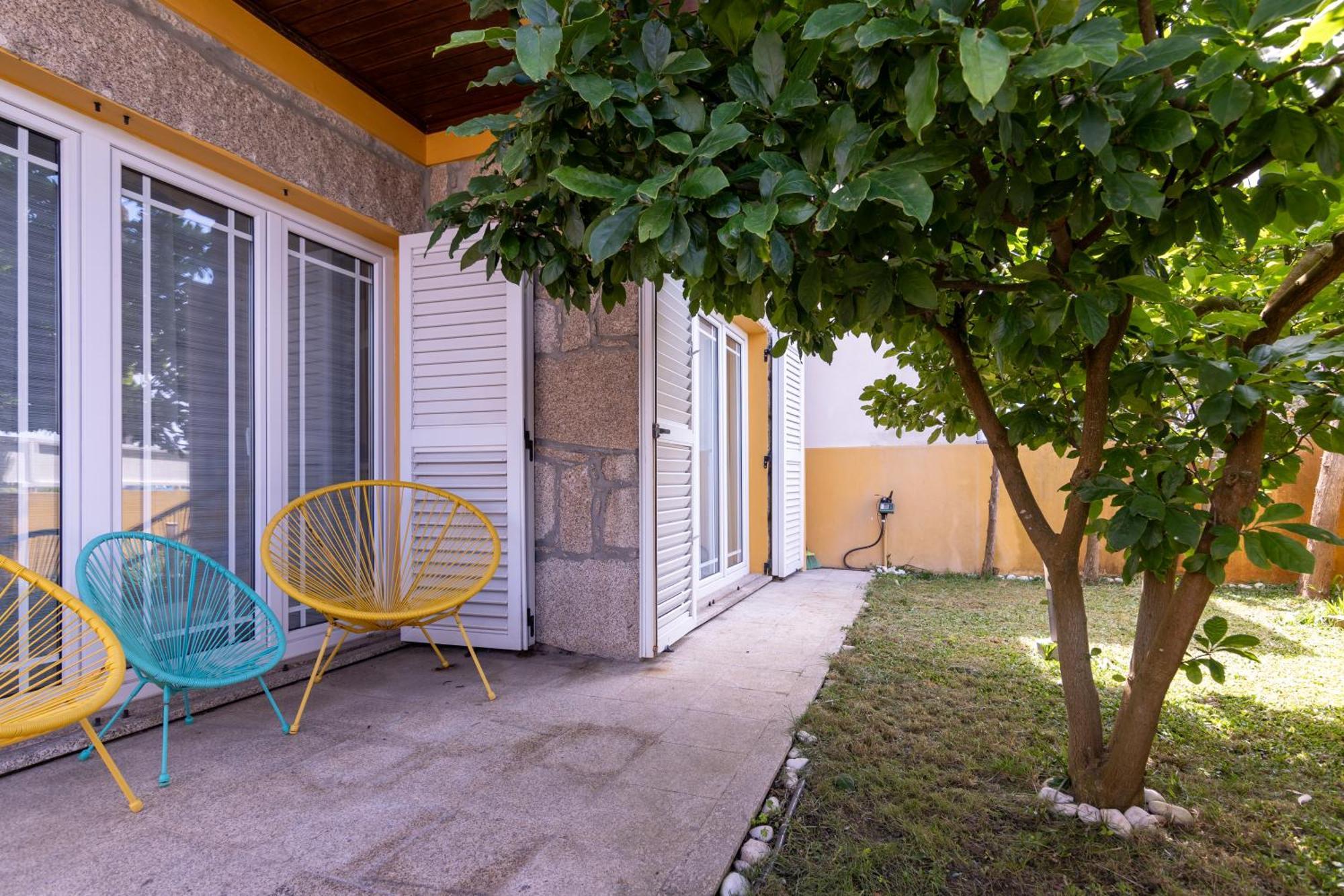 Perafita Yellow House - Ecohost Buitenkant foto